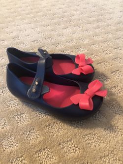 Mini Melissa size 8