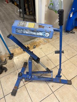 Pitching machine