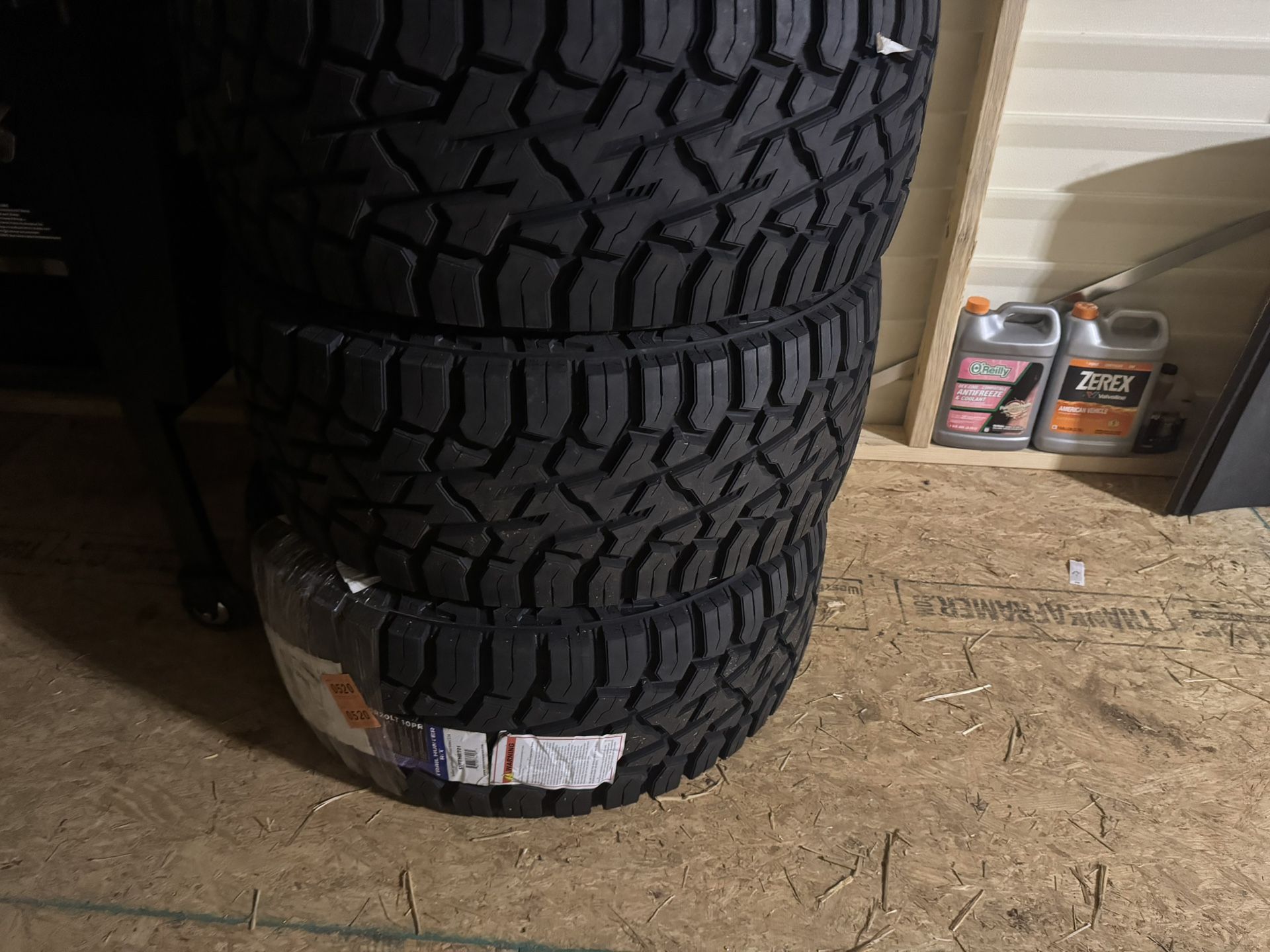 33 12.50 20 Tires