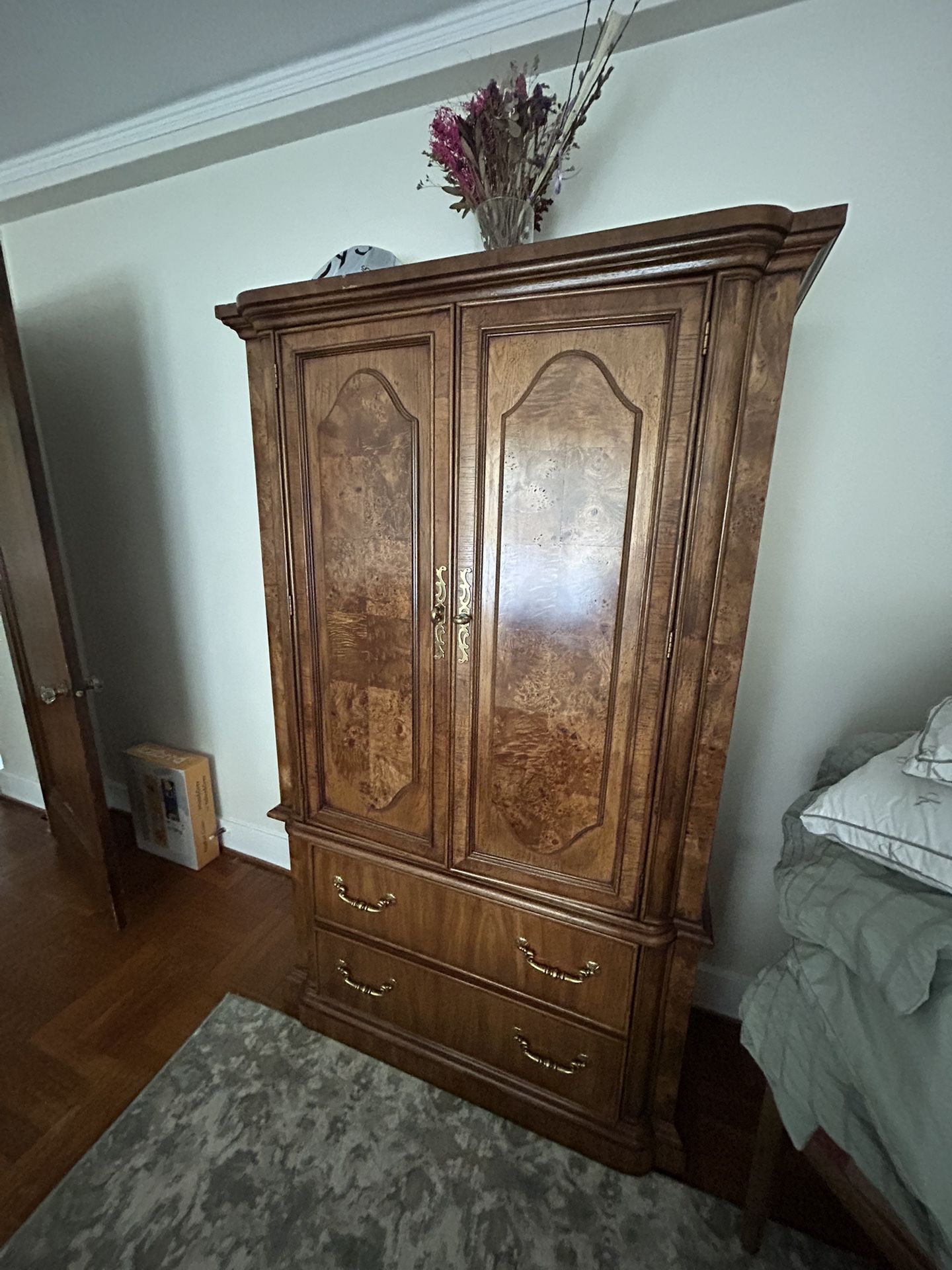 Wooden Bedroom Set