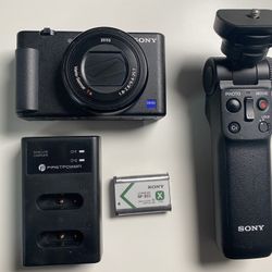 Sony ZV-1 4K Camera + Sony Remote Grip + 2 Batteries LIKE NEW