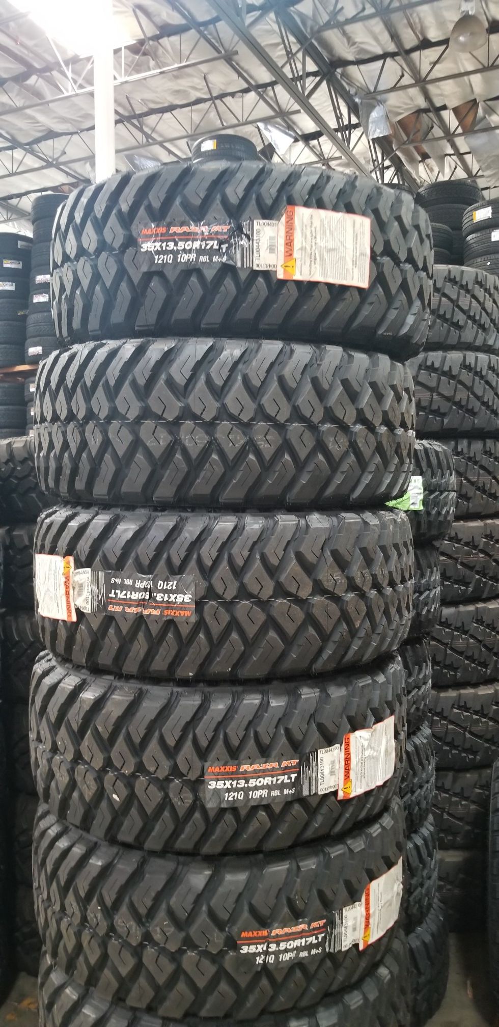 New 35x13.50R17 Maxxis Razr MT offroad Tire Sale