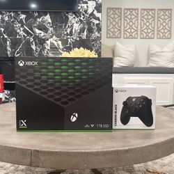Xbox Series X With Extra Controller