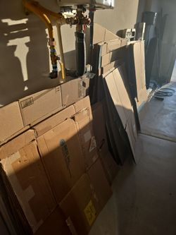 Free Boxes-Yes they are still available.