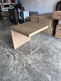 End Table Modern With Acrylic Leg [NEW]