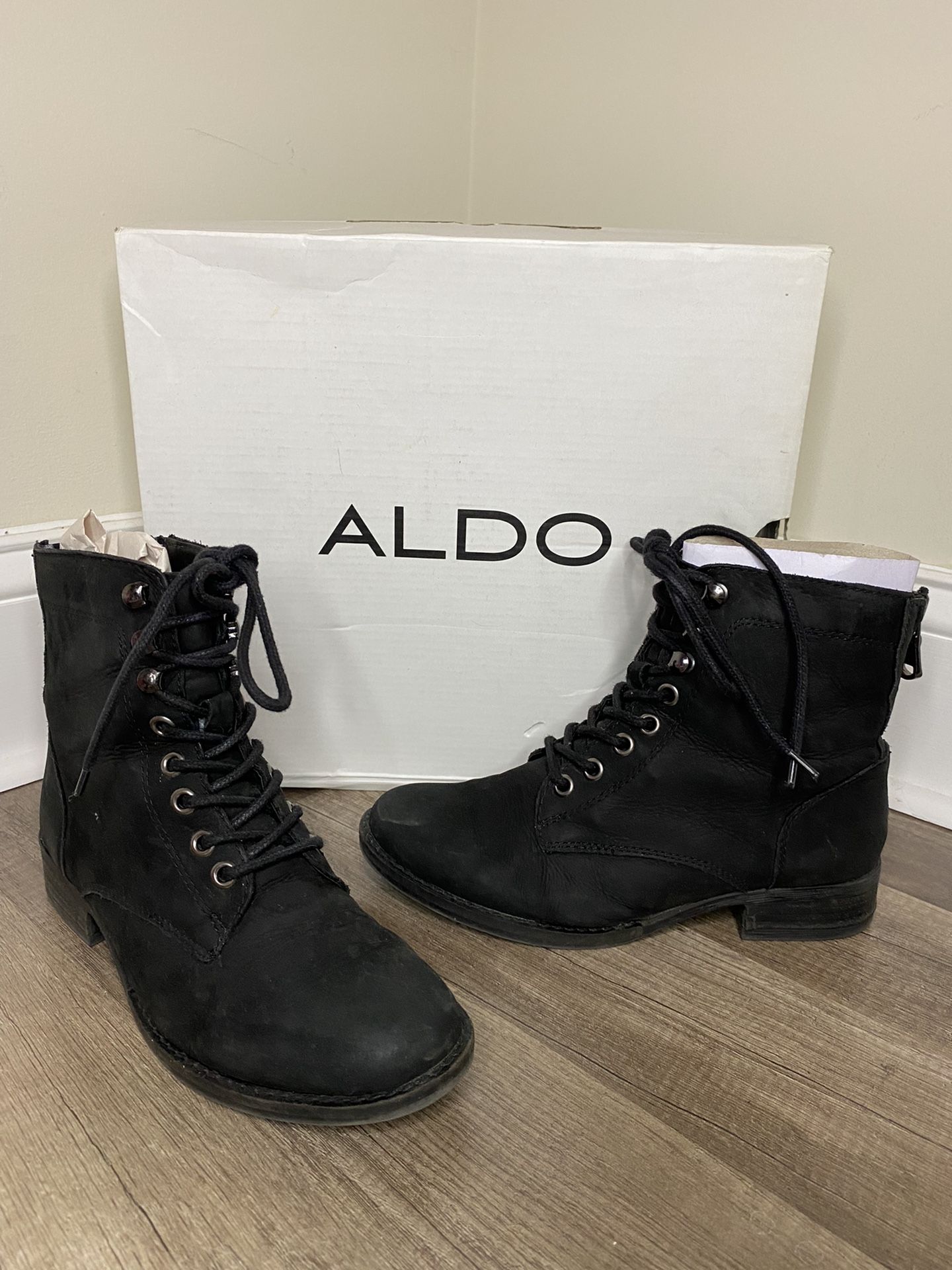 ALDO Felalia Boots In Black SZ 6