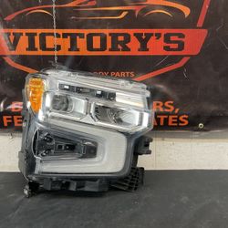 CHEVY SILVERADO 1500 RH HEADLIGHT 2022-2024 FULL LED OEM