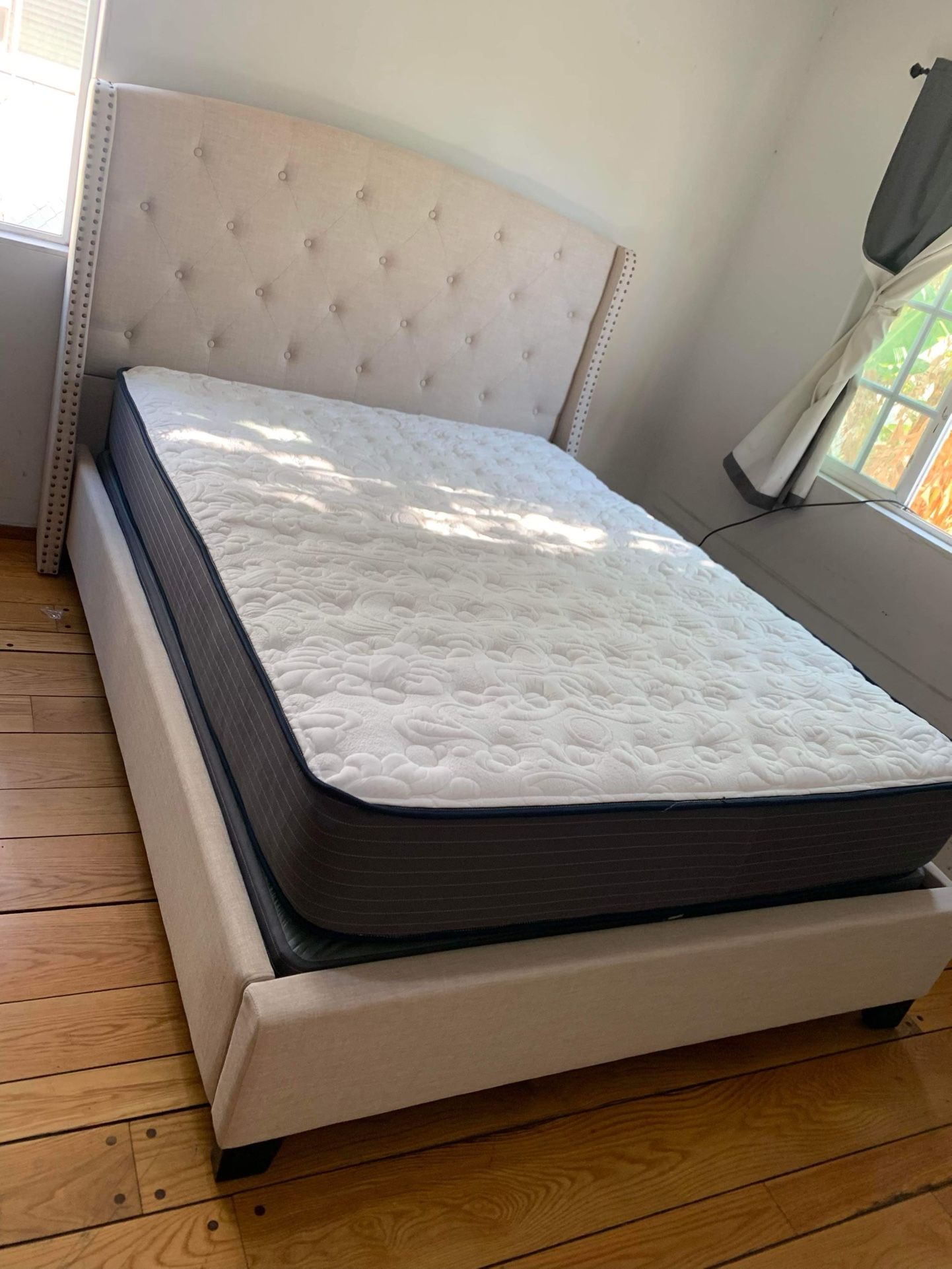 $599 Brand New Queen Bed Frame With Mattress(Read Description)