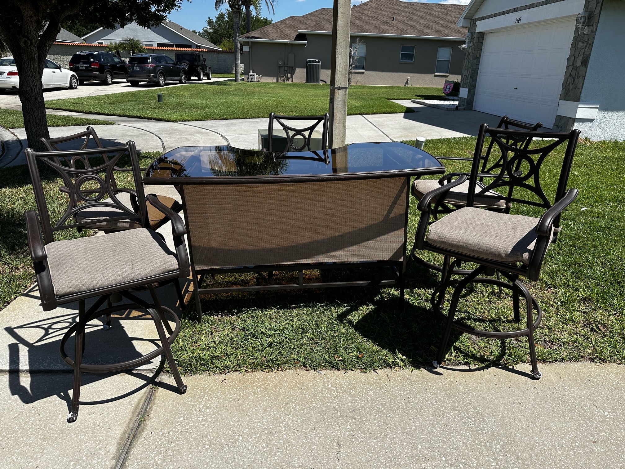 Glass Top Bar Patio Furniture High top for Sale in Kissimmee, FL OfferUp