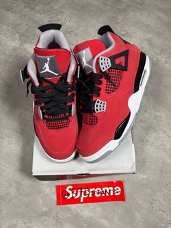 Jordan 4 Toro Bravo size 11 men