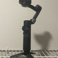 Self Moving Tripod 