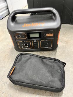 Jackery Explorer 500, and portable/hike Goal Zero solar
