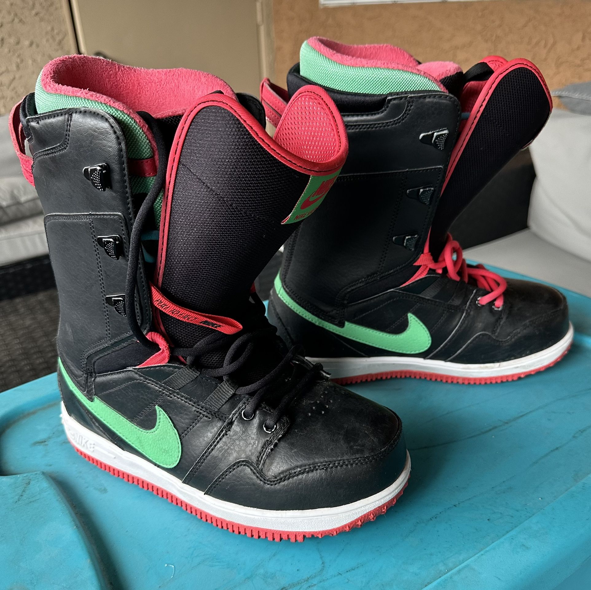 nike vapen Singapore and Hong Kong Crack Down Hard on Illegal Vapes main image 0