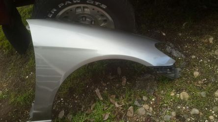 Fender honda civic LX hybrid 05