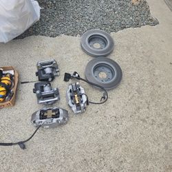 OEM Chevy Suburban 2025 Caliper Brake Set With 2 Rotors