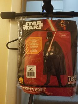 Brand new boy's Halloween costume "Darth Vader"