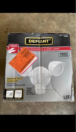 Defiant Motion-Activated LED Flood Light 1400 Lumens