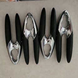 Lobster Claw Breakers 