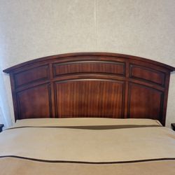 Queen Bedroom Set From Ashley Furniture 