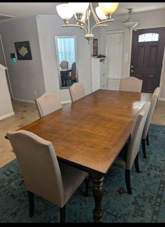 Dinner Table Set For Sale