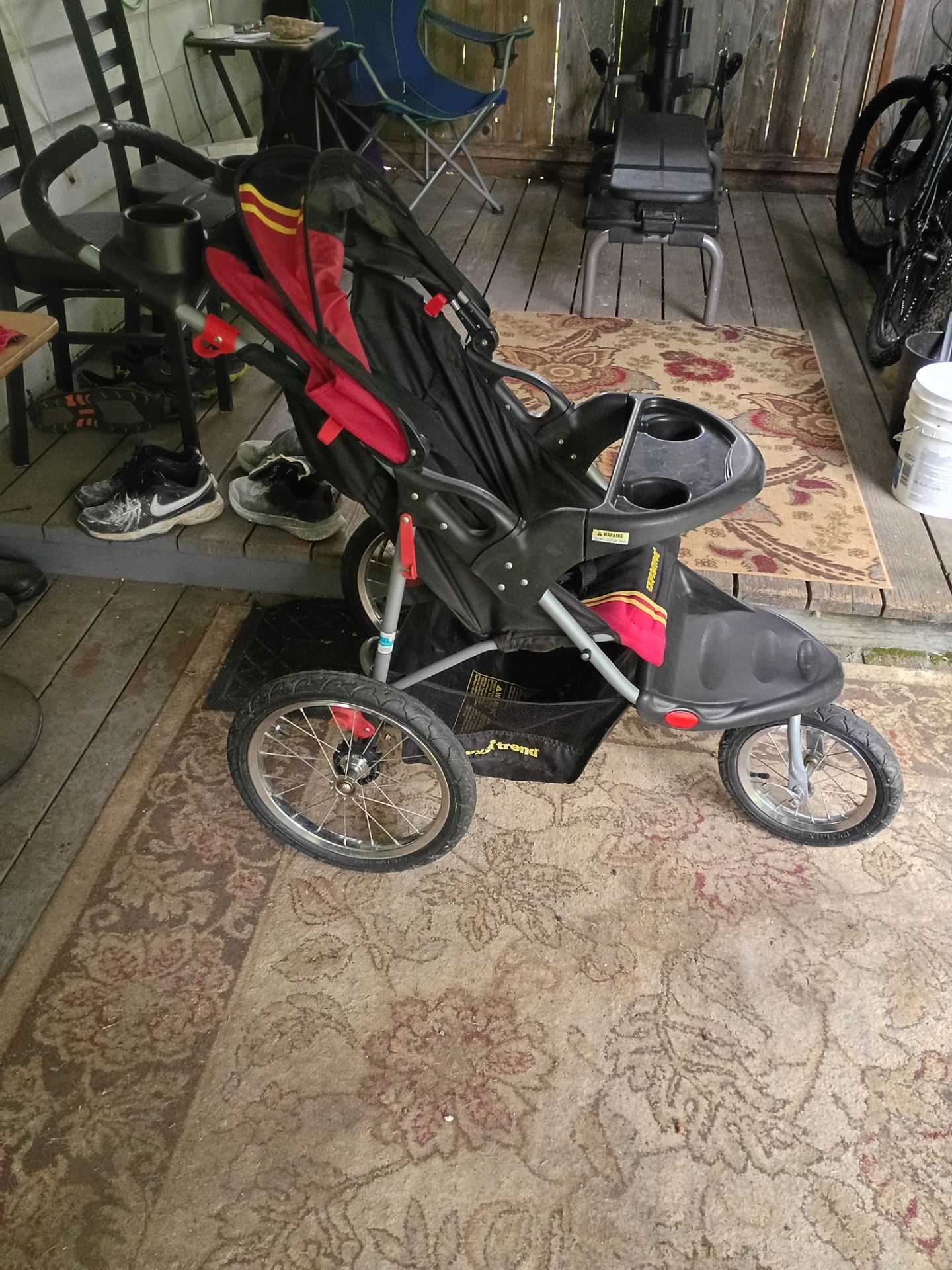 Expedition jogging stroller