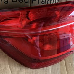 OEM Right Tail Light Assy For 2016-2022 BMW X1 - NEW