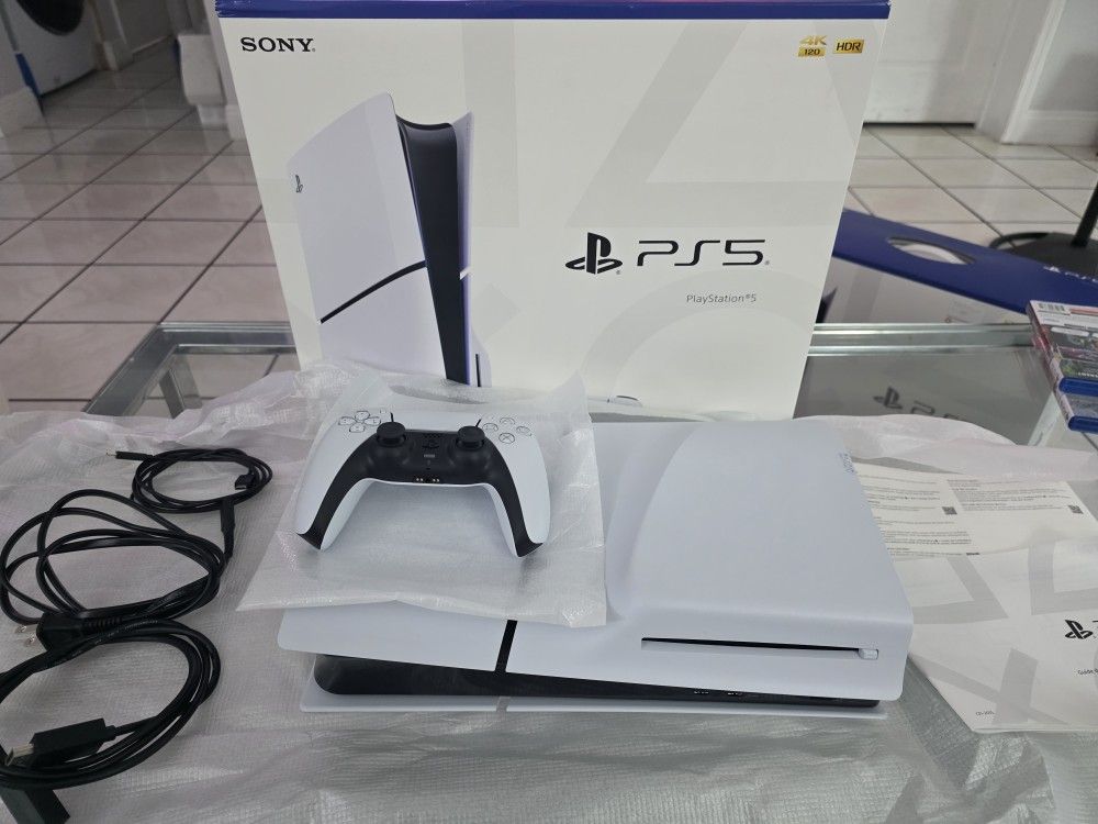 PLAYSTATION 5 SLIM VERSION DE DISCO COMO NUEVO EN SU CAJA
