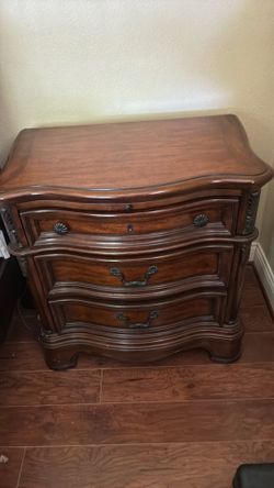 Three Piece Solid Wood Bedroom Suit to
