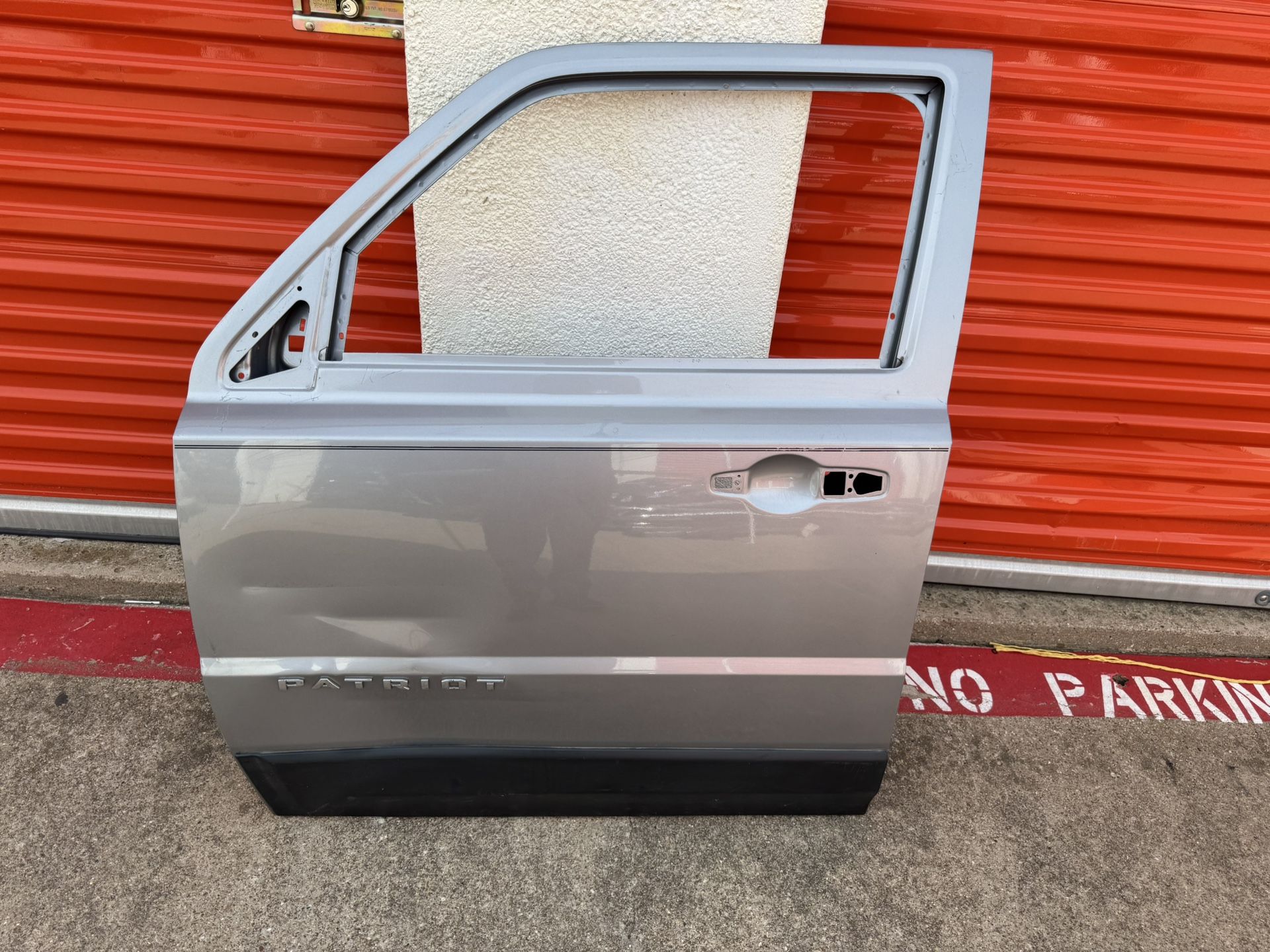 2011-2017 Jeep Patriot Door Auto Parts