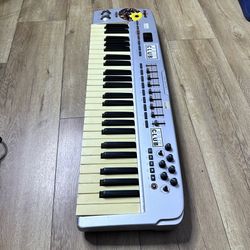 M Audio Oxygen MIDI Controller