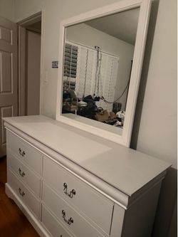 Six Drawer Chest With  Mirror