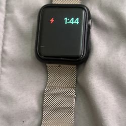 Apple Watch Series 2 Great Condition 🔥🍎🍏