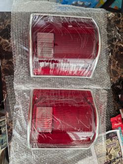 73 thru 87 chevy/gmc tail lights (NEW)