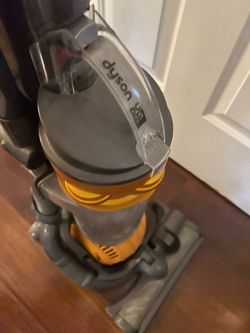 Dyson DC25 Upright Vacuum Cleaner