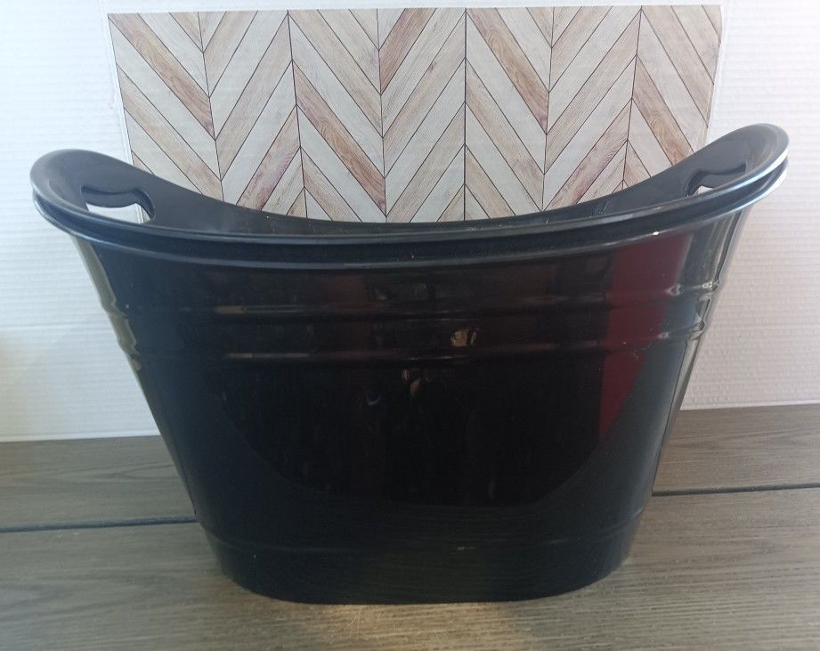 New Set Of 2 Plastic Beverage Tubs ✨$10 For BOTH✨