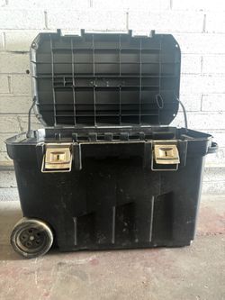 Stanley 24 Gallon Mobile Tool Chest