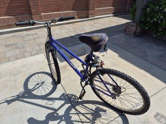 Women bike
