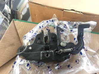 Hood latch 98-2004 frontier