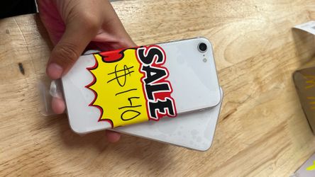 iPhone SE 2gen 64gb unlocked low battery msg