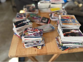 Bulk Lot of Vintage NBA Basketball Cardso - Fleer, SkyBox, Topps, Upper Deck