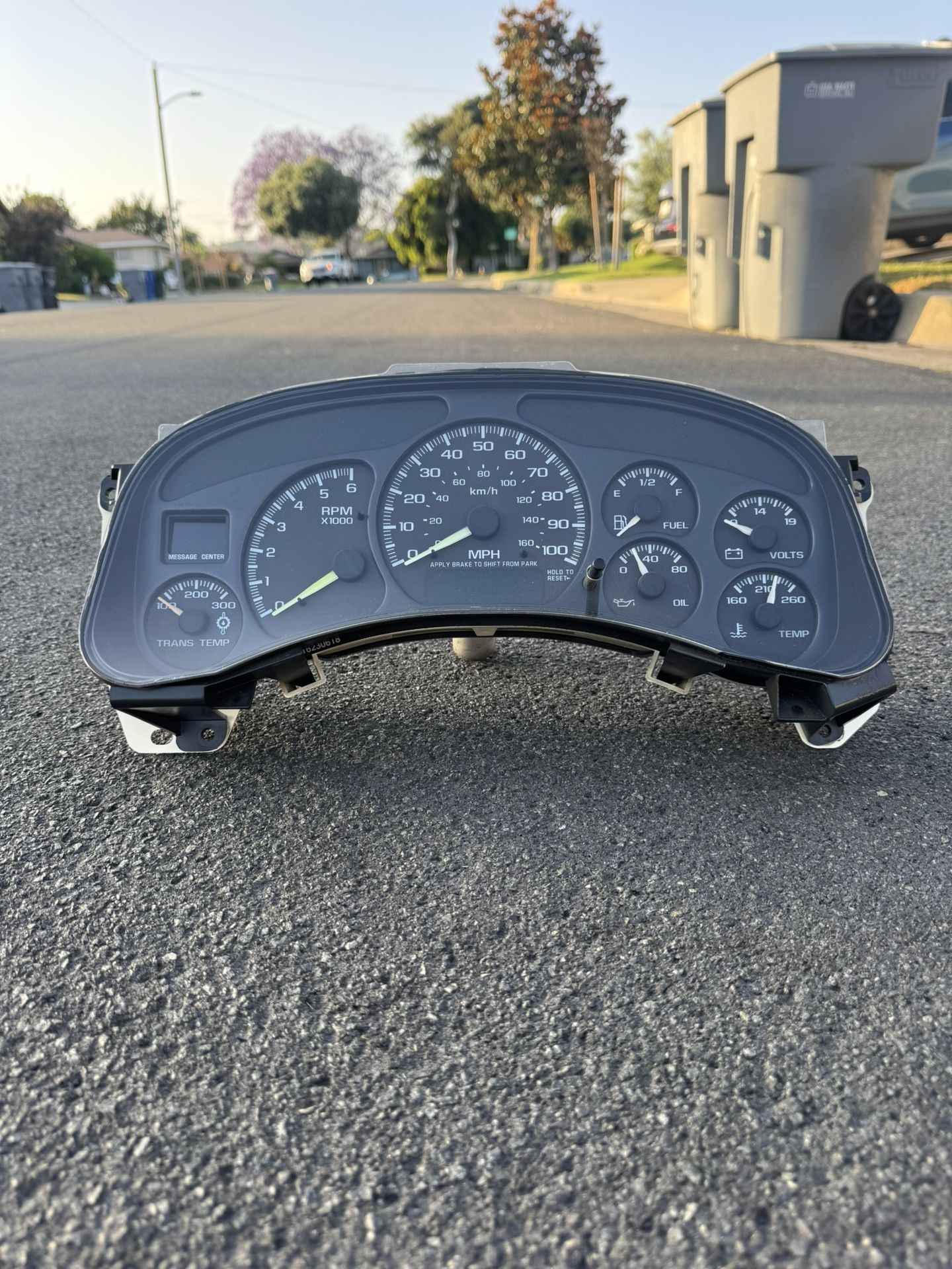 99-02 Chevy Silverado Tahoe Suburban 2500HD 3500HD GMC Sierra Yukon 2500 Cluster