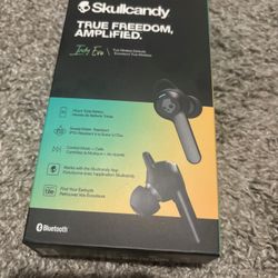 NIB Skullcandy Wireless Earbuds 