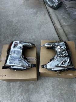 2022 Ford F-350 Halogen Headlights
