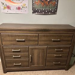 Dresser and Nightstand 