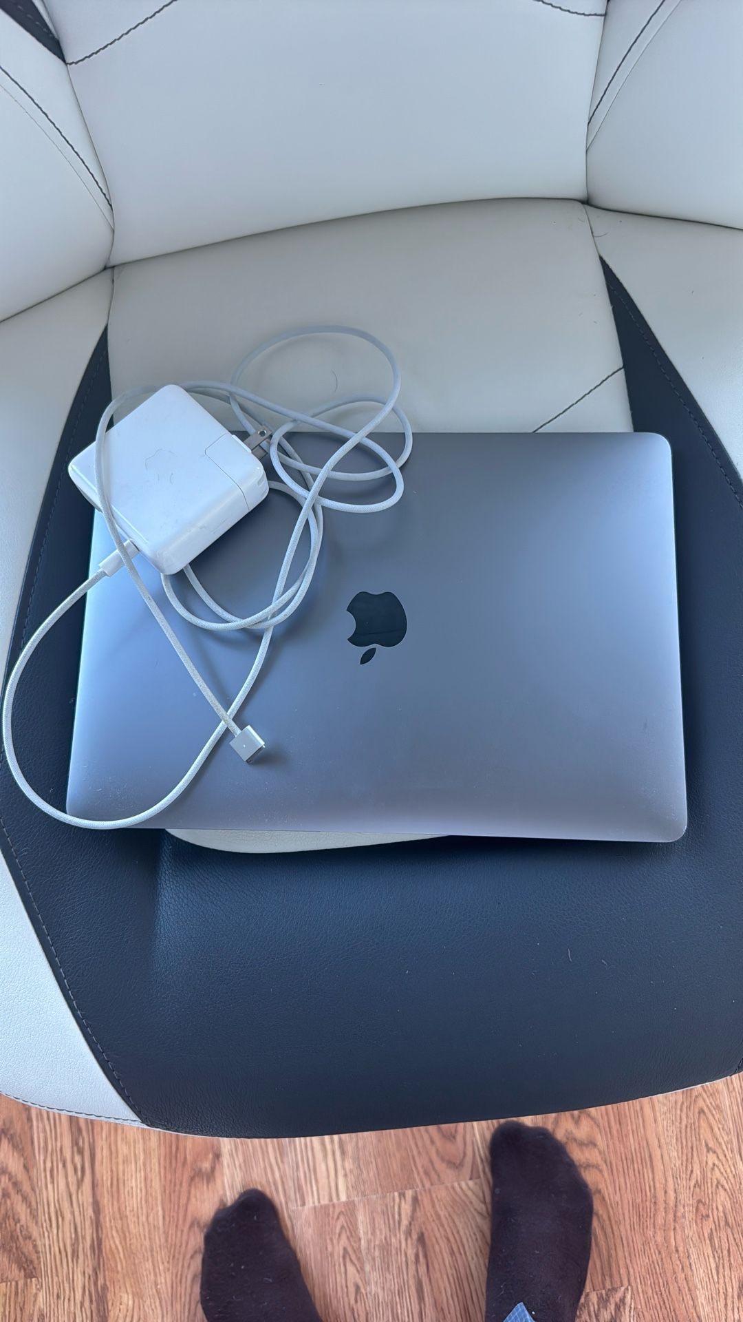 2019 MacBook Air Space Grey With Retina Display i5 Intel Processor
