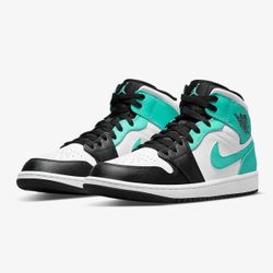 Air Jordan 1 Mid Tropical Twist Igloo 