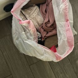 Women’s Clothes 