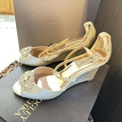 Badgley Mischka - Wedge Bridal Shoes size 8