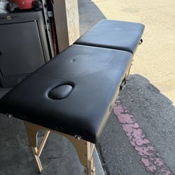 Esthetician/ Lash Bed 