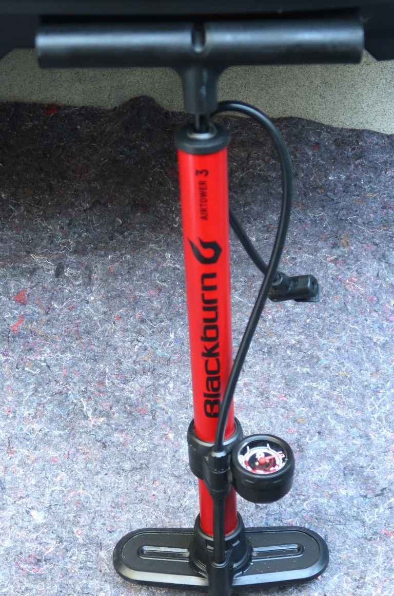 Blackburn Air Tower 3 Bicycle Floor Pump with Mid Gauge